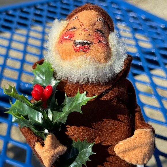 Annalee Mobilitee Doll Monk Poinsettia 1969 Vintage Christmas Decor - Picture 3 of 12